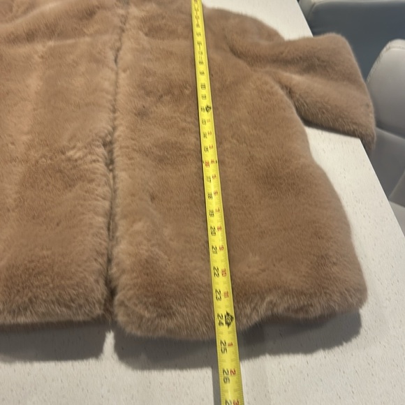MAGASCHONI Oversized Soft Beige Plush Faux Fur Short Coat Size XS - Picture 9 of 11